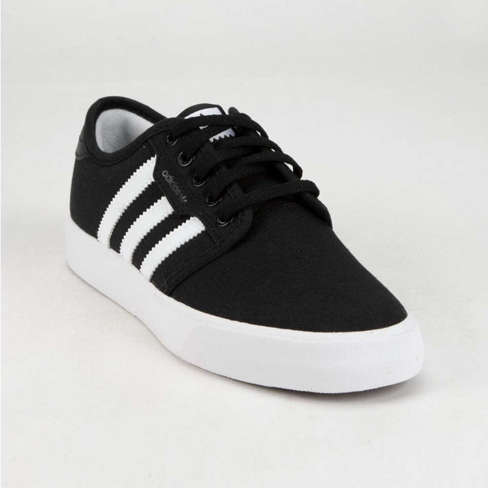 Brand New Adidas Seeley Canvas Shoes Sz. 4 1/2
